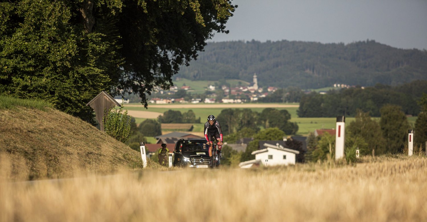 Radfahrer am Weg rund um Oberösterreich bei der CHALLENGE. Radfahrer am Weg rund um Oberösterreich bei der CHALLENGE.